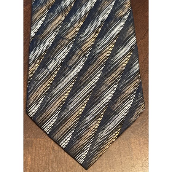 Robert Villini Collezione Hand Made 100% Silk Men’s Neck Tie Made In Korea - Picture 1 of 9